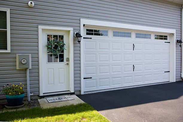 24/7 Emergency Garage Door Panel Replacement experts in Zachary, LA